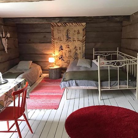 Paeivin Pirtti - Pirttikahvila Ja B&B Luosto Bagian luar foto