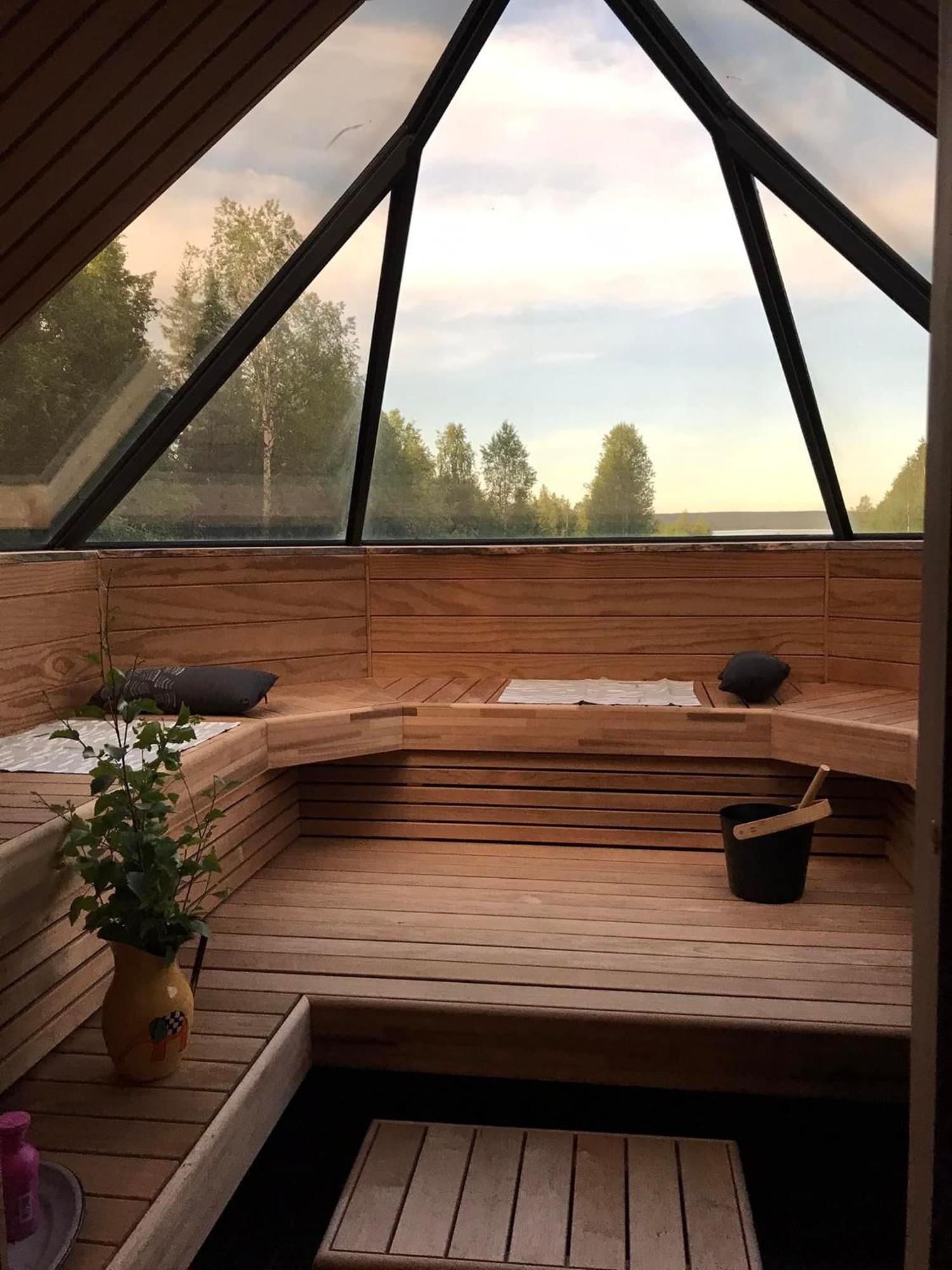 Paeivin Pirtti - Pirttikahvila Ja B&B Luosto Bagian luar foto